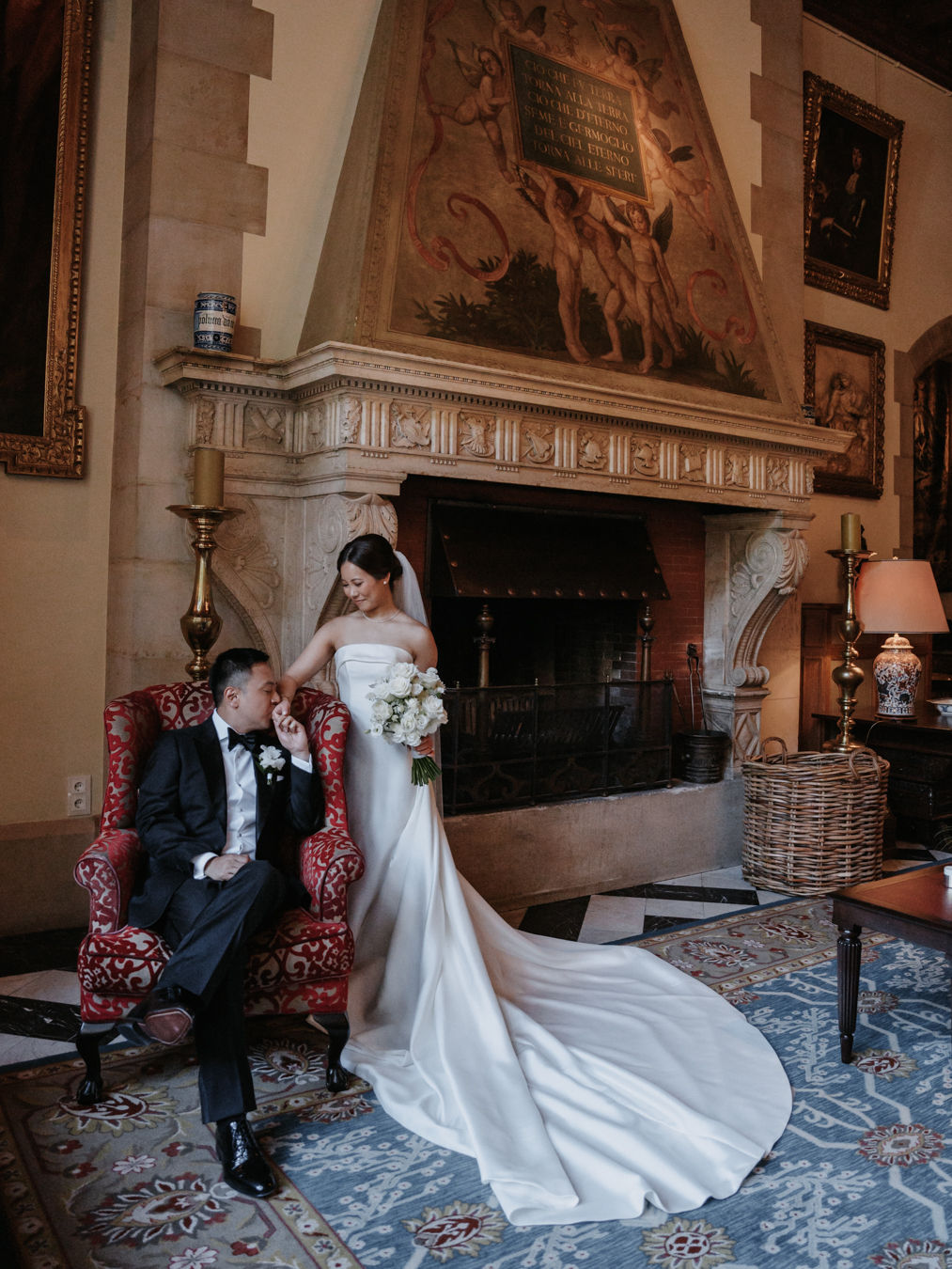 Schlosshotel_Kronberg_Kaminlounge